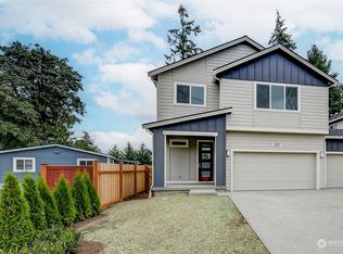 429 Logan Rd #1, Lynnwood, WA 98036