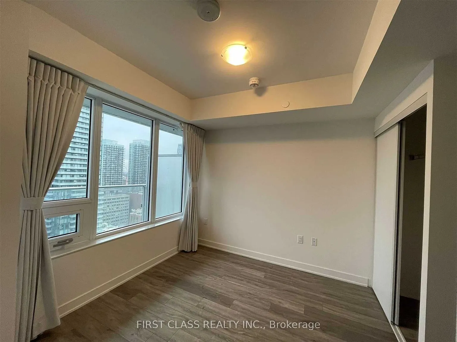 2 bed, $2,300 — Photo 4