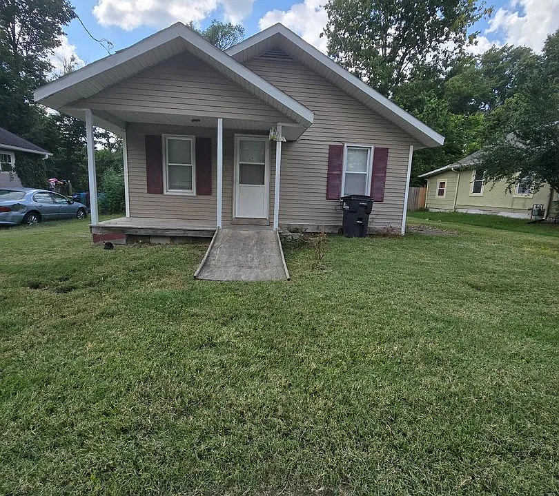 313 Sanford Ave