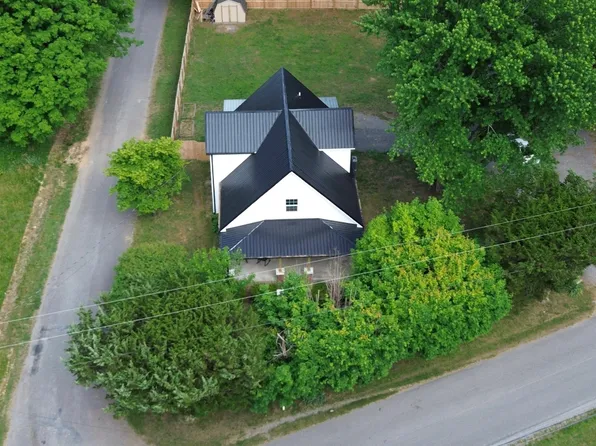 2544 W Valley Rd, Dunlap, TN 37327