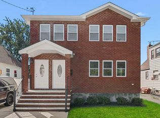 24918 147th Ave, Jamaica, NY 11422