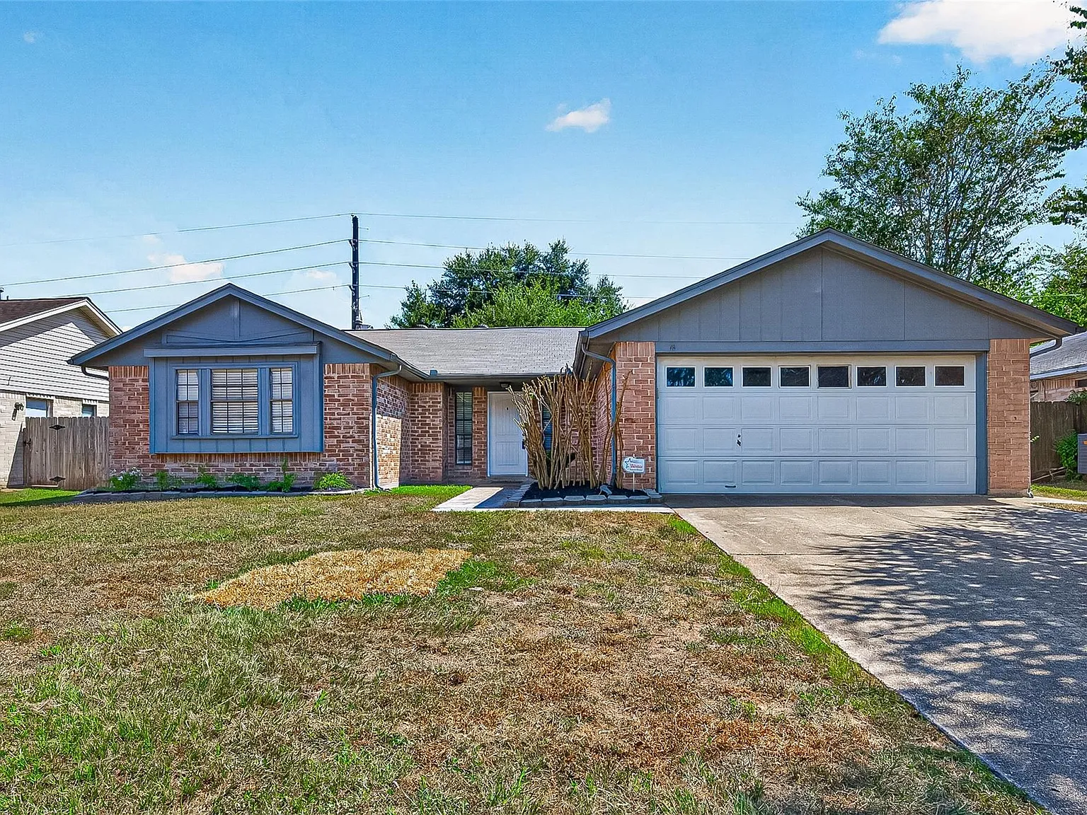 3 bed, 2.0 bath, 1466 sqft, $1,895 — Photo 2