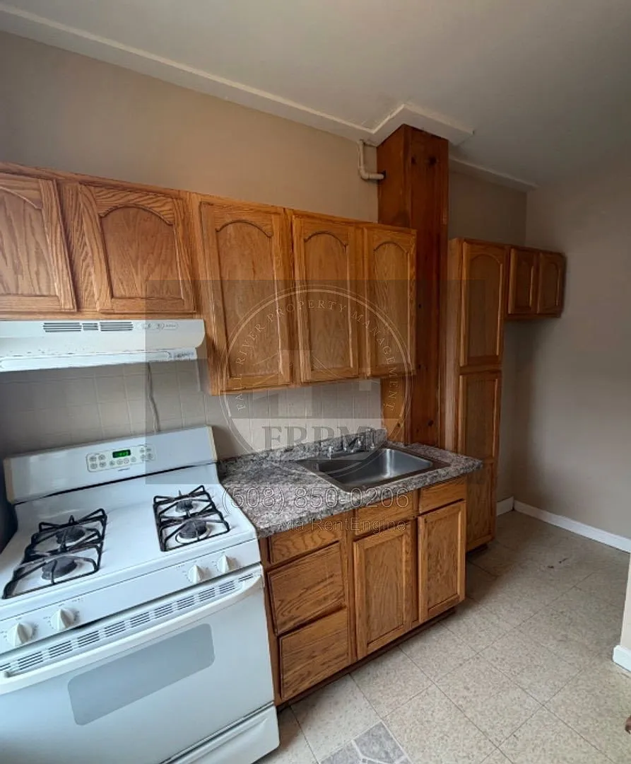 3 bed, 1.0 bath, $1,450 — Photo 1