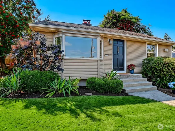 3243 22nd Avenue W, Seattle, WA 98199