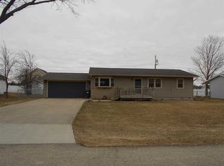 856 E Columbine Dr, Beloit, WI 53511