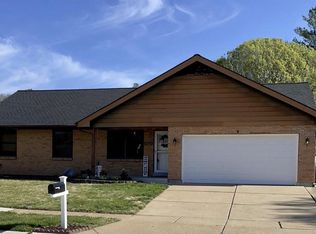 4527 Coyle Ct, Saint Louis, MO 63128