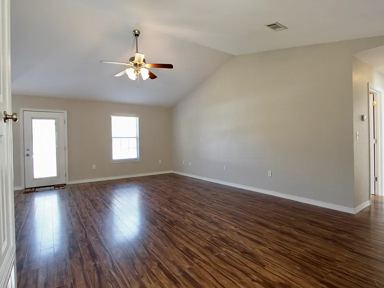 3151 Forrest Ave — Photo 18