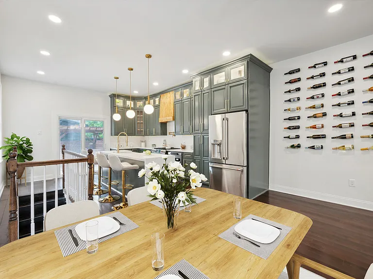 4911 Warrington Ave — Photo 64