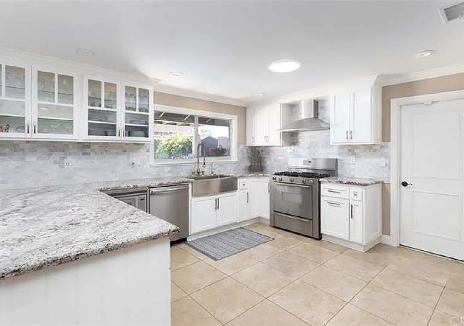 Spacious Single-Level North Tustin Ranch Home with Pool & Solar — Photo 4