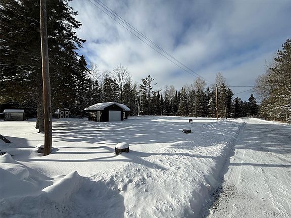 2nd image of 4443 N Cherry Rd