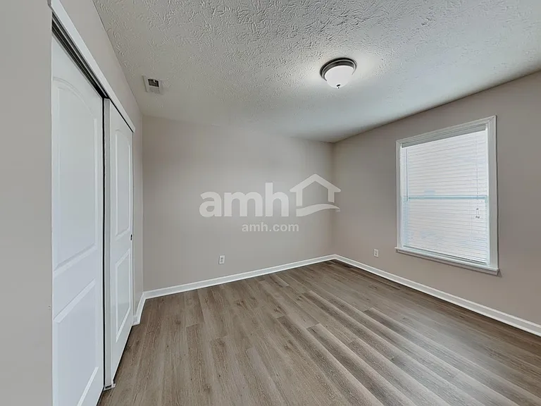 2376 Blackthorn Dr — Photo 21