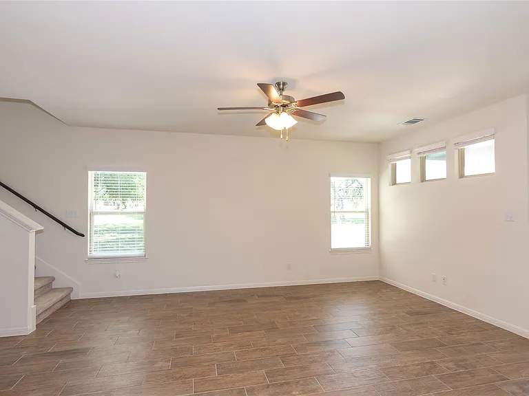 1732 Lakota Ln — Photo 7