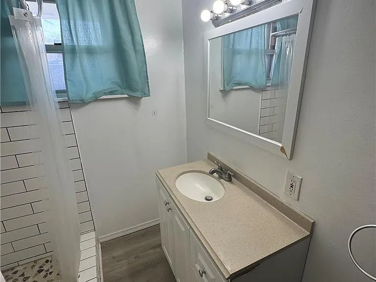 1501 W Turner St #2 — Photo 15