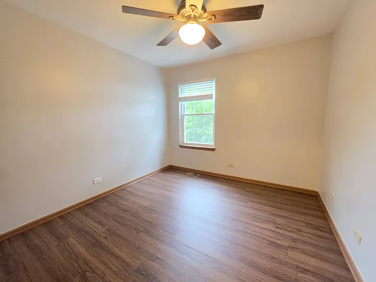 327 Shadybrook Ln #327 — Photo 22