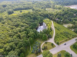 2290 N Latson Rd, Howell, MI 48855