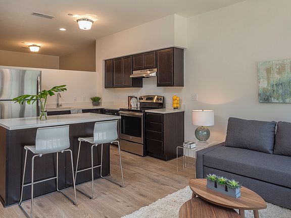 4th image of 300 Columbus Ave APT 2P