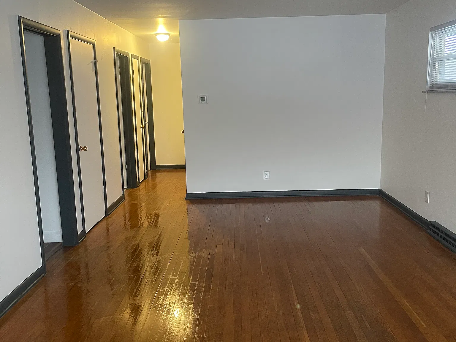 1358 Clinton St — Photo 4