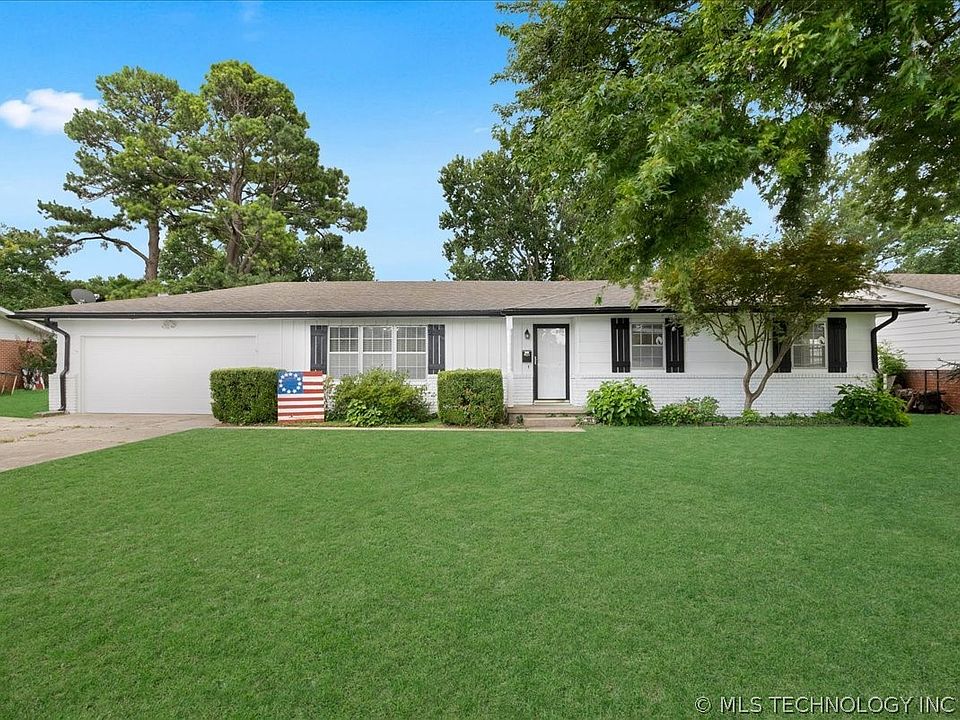 1st image of 340 SE 15th St
