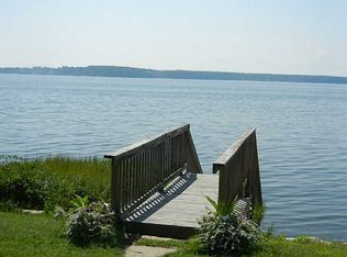 17 East Ave, Warwick, RI 02886