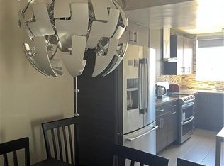 5429 Newcastle Ave APT 214, Encino, CA 91316