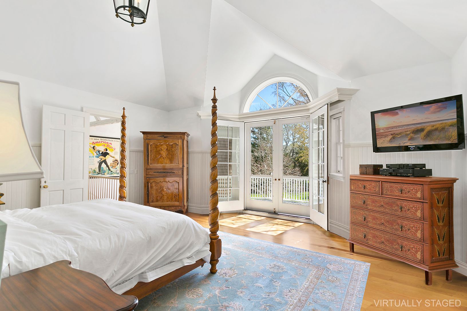  Master Suite overlooking the property