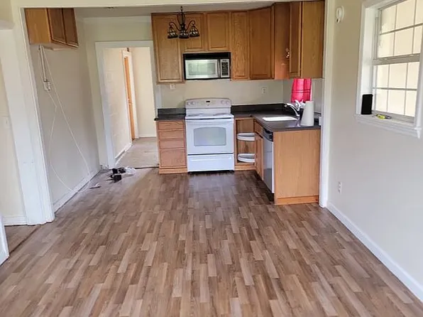 12427 NW Pea Ridge Rd, Bristol, FL 32321