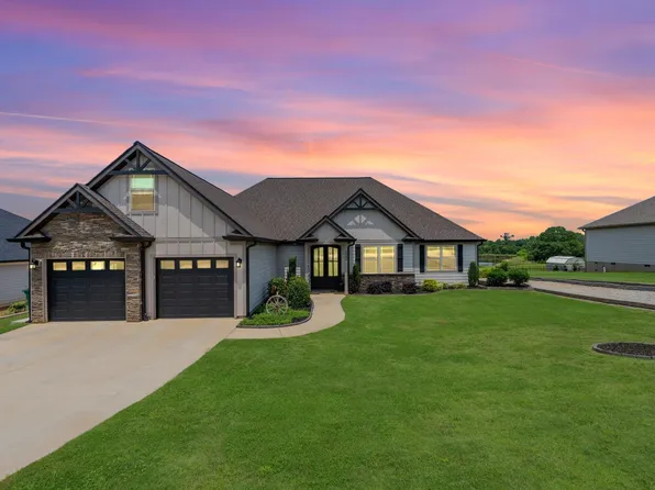 222 Blease Horton Dr, Boiling Springs, SC 29316