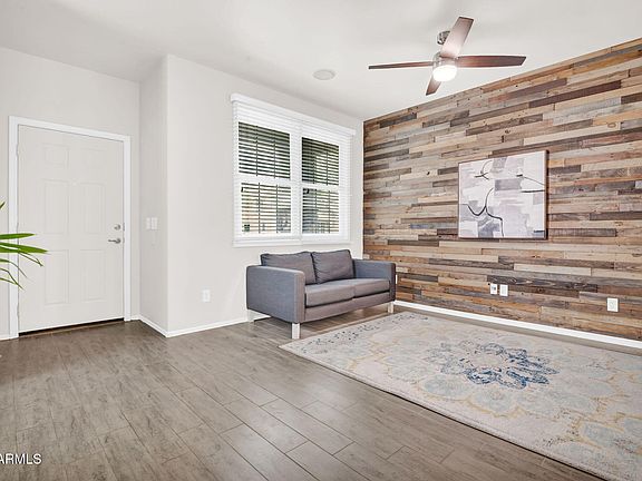 4th image of 2346 E PECAN Road