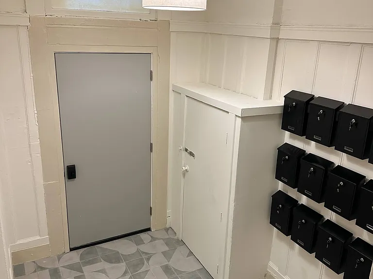225 Ellis St #1 — Photo 6