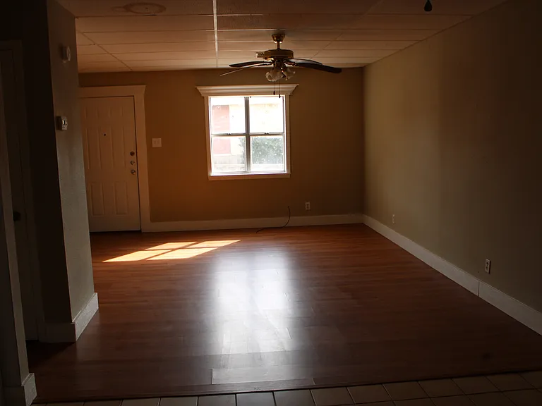101 S Commonsway Dr — Photo 6