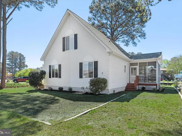 2 Waters Edge Ct, Ocean Pines, MD 21811