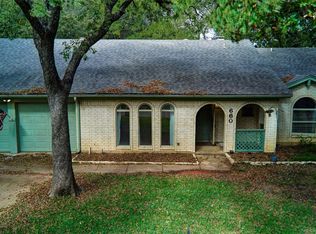 660 Springhill Dr, Hurst, TX 76054