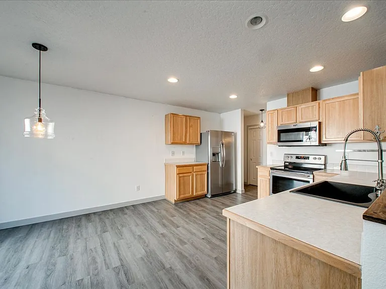 9482 W Portola Dr — Photo 6