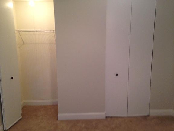 5th image of 5800 Oakwood Dr Unit 5M