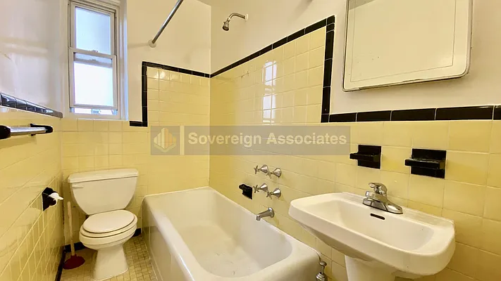 Rented by Sovereign Associates | media 11