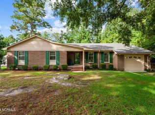 3046 Red Fox Rd, Trent Woods, NC 28562