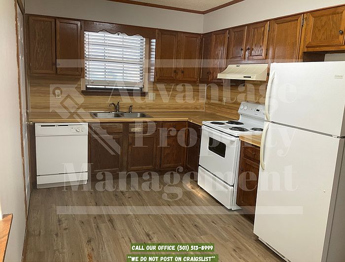 1st image of 1225 Woodside Dr Unit B4