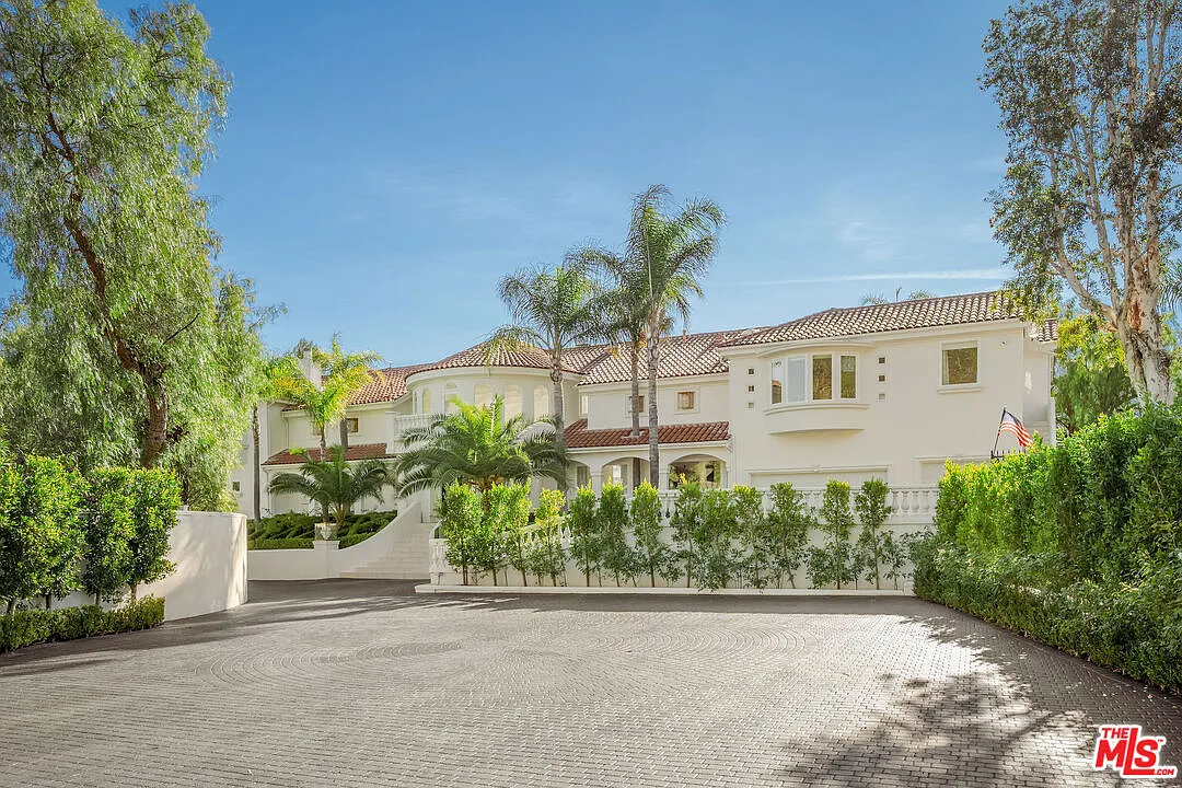 6 bed, 6.0 bath, 7547 sqft, $49,999 — Photo 2