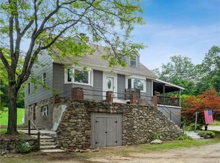 11 Cross Creek Rd, Cold Spring, NY 10516