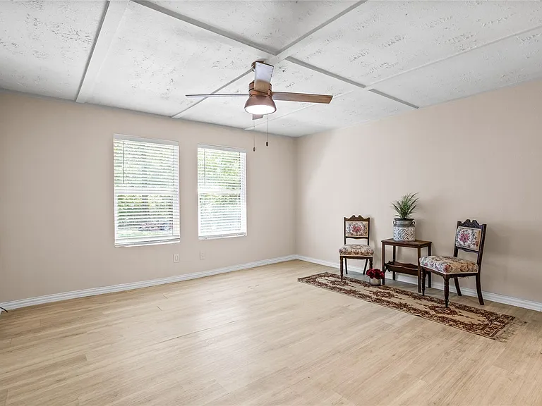 614 Rice St — Photo 3
