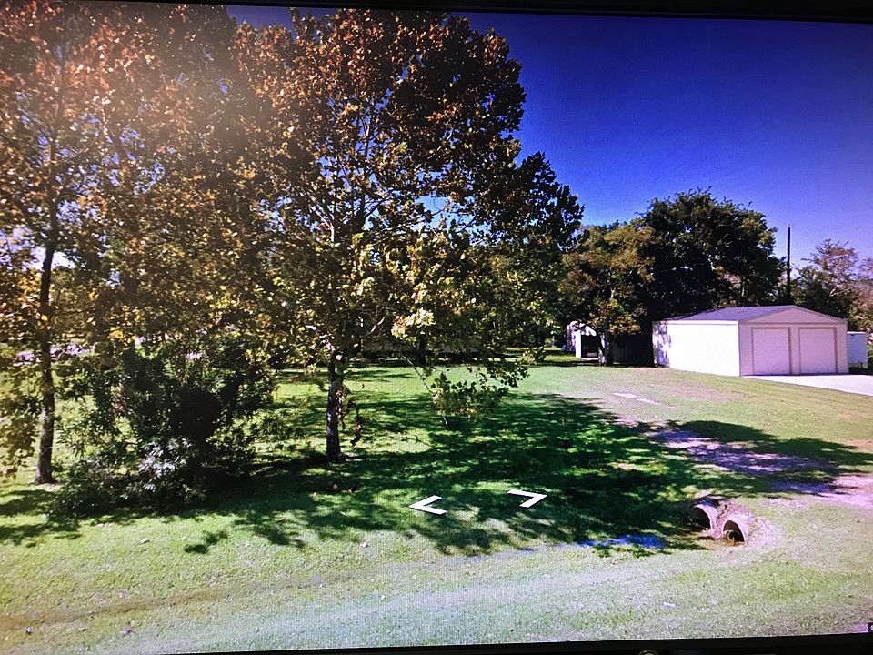 2nd image of 202 Cotton St