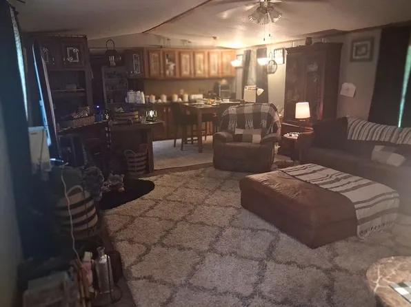 654 Lovers Ln, Henderson, KY 42420
