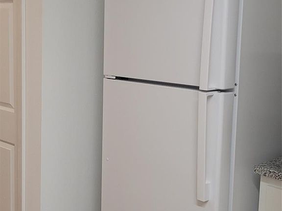 3rd image of 5625 Antoine Dr APT 1105
