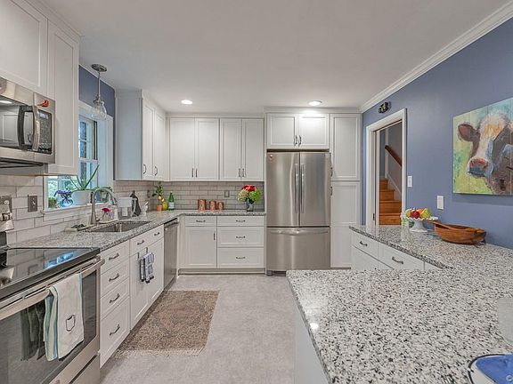 5th image of 3438 Lochinvar Dr