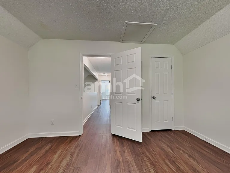 7548 Applecross Rd — Photo 15