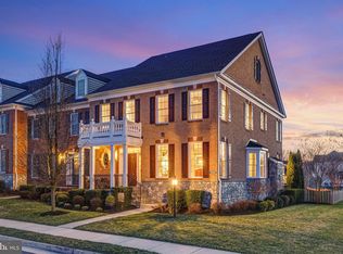 22971 Chertsey St, Ashburn, VA 20148