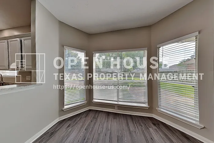 823 Portsmouth Dr — Photo 22