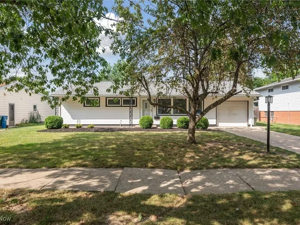 6665 Rochelle Blvd, Parma Heights, OH 44130