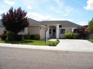 323 S Moonstone Way, Meridian, ID 83642