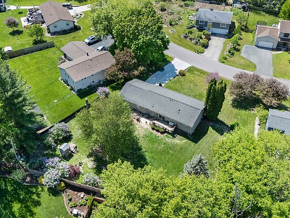 4th image of 3382 Kuehling Dr